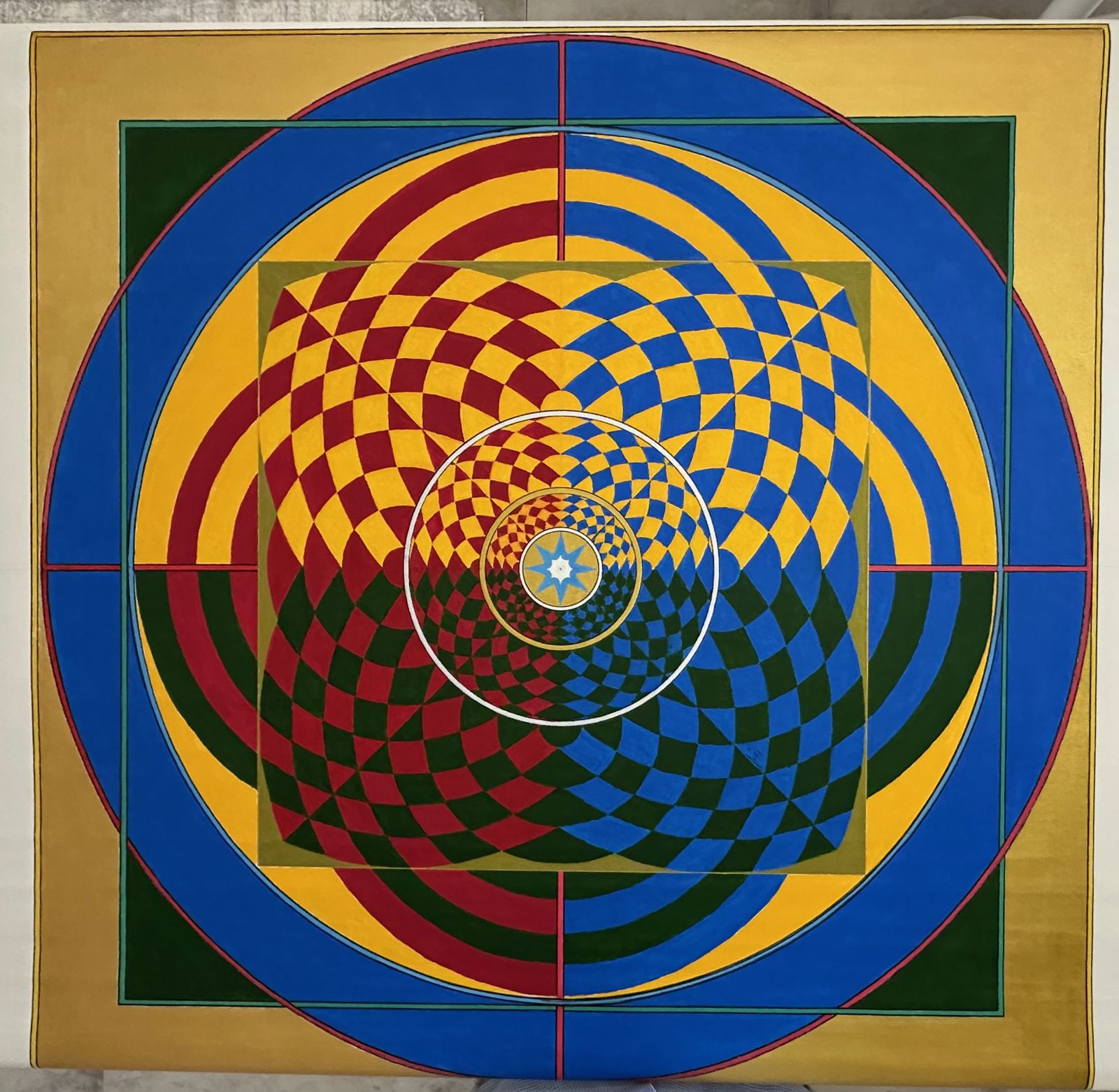 Coloured rings overlaid on the diamond wheel